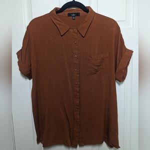Lulu's casual rolled sleeve button down